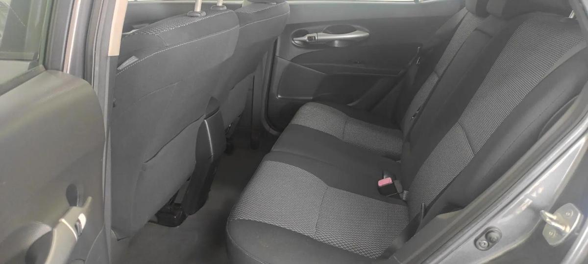 toyota-auris-2010-diesel-1364cc
