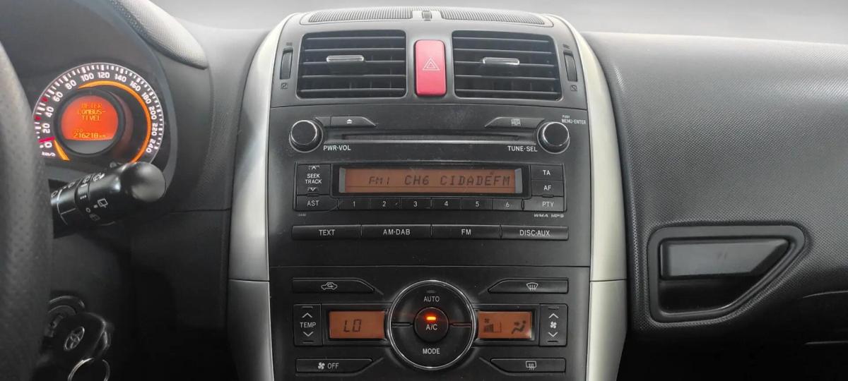 toyota-auris-2010-diesel-1364cc