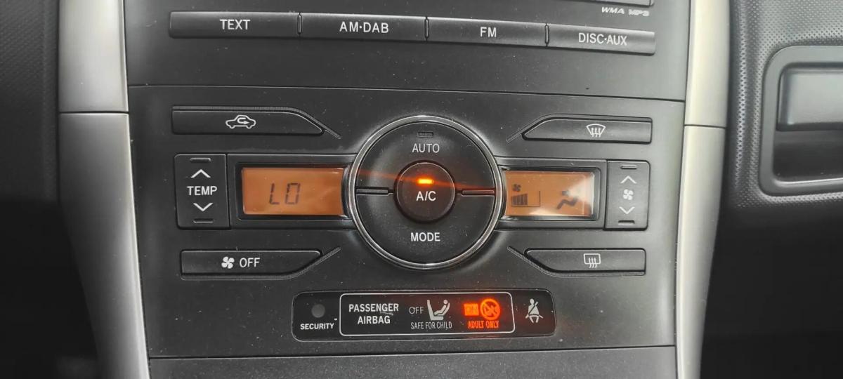 toyota-auris-2010-diesel-1364cc