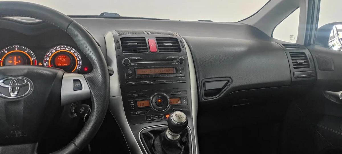 toyota-auris-2010-diesel-1364cc