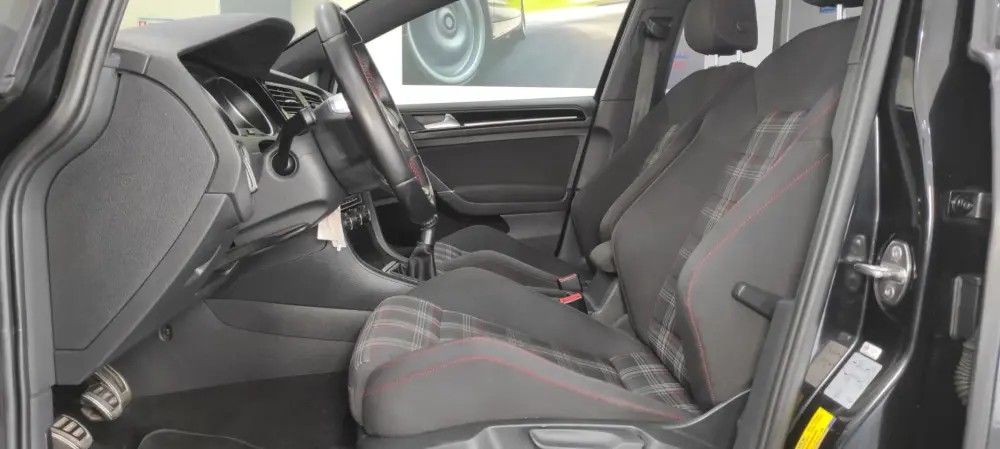 volkswagen-golf-2013-gasolina-1984cc