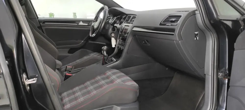 volkswagen-golf-2013-gasolina-1984cc