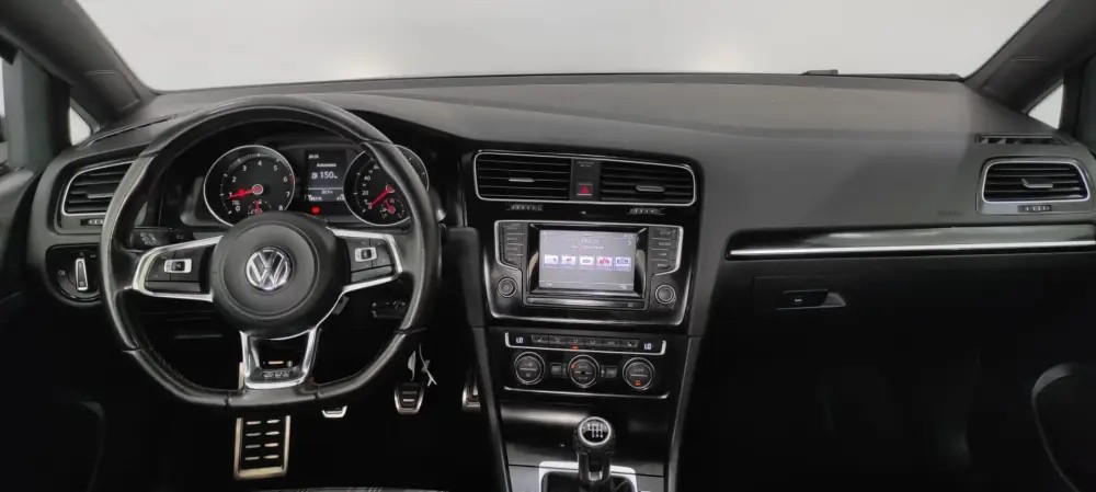 volkswagen-golf-2013-gasolina-1984cc