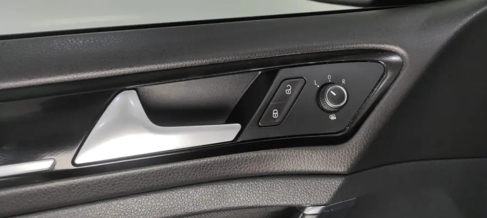 volkswagen-golf-2013-gasolina-1984cc