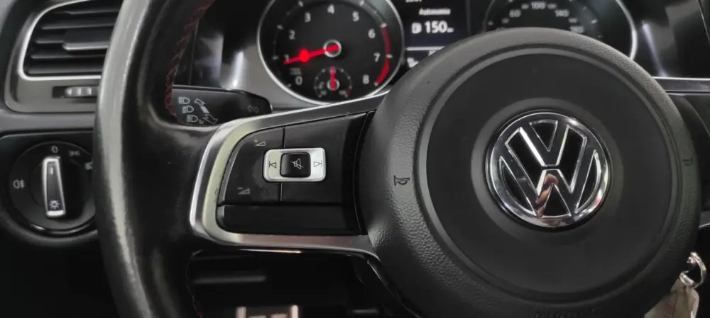 volkswagen-golf-2013-gasolina-1984cc