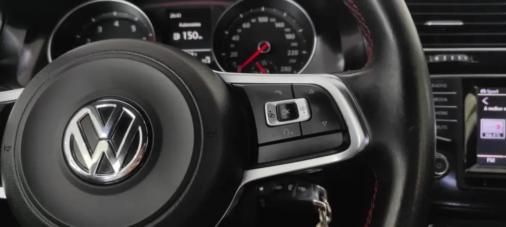 volkswagen-golf-2013-gasolina-1984cc