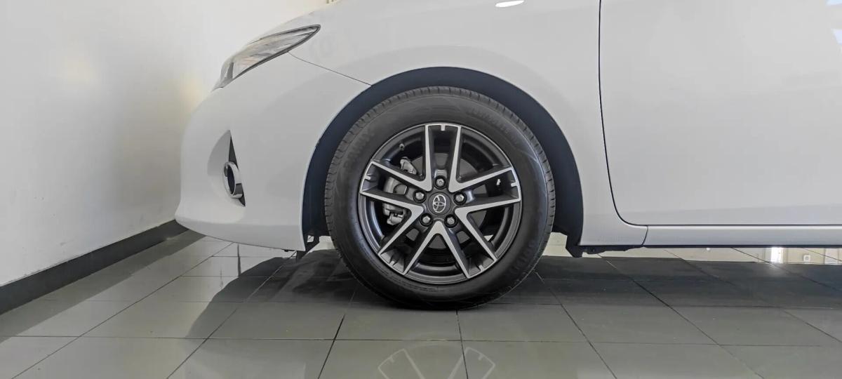 toyota-auris-touring-sports-2014-diesel-1364cc