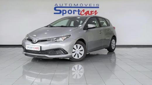 toyota-auris-2016-diesel-1364cc