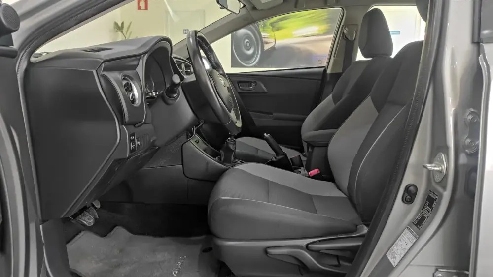 toyota-auris-2016-diesel-1364cc