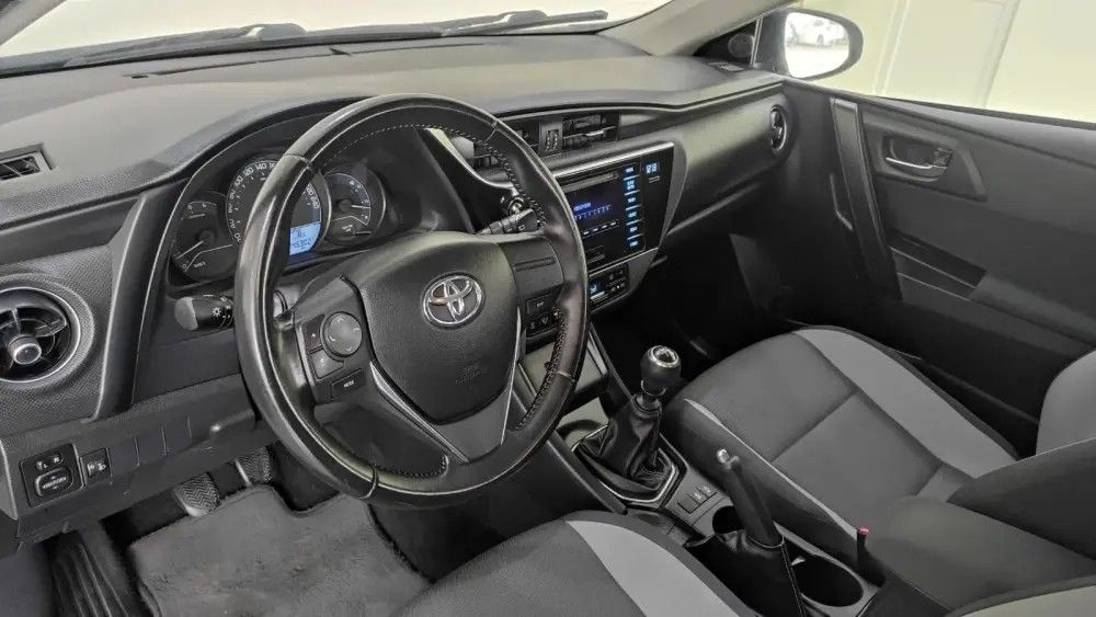 toyota-auris-2016-diesel-1364cc
