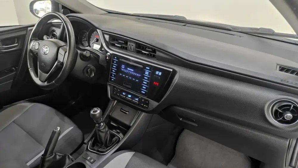toyota-auris-2016-diesel-1364cc