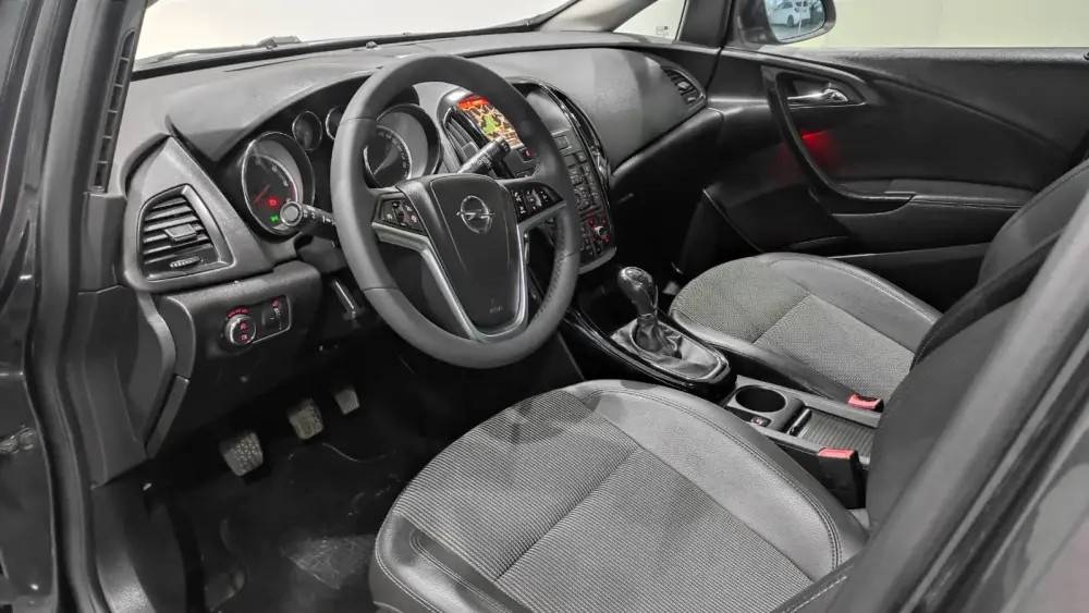 opel-astra-sport-tourer-2016-diesel-1598cc