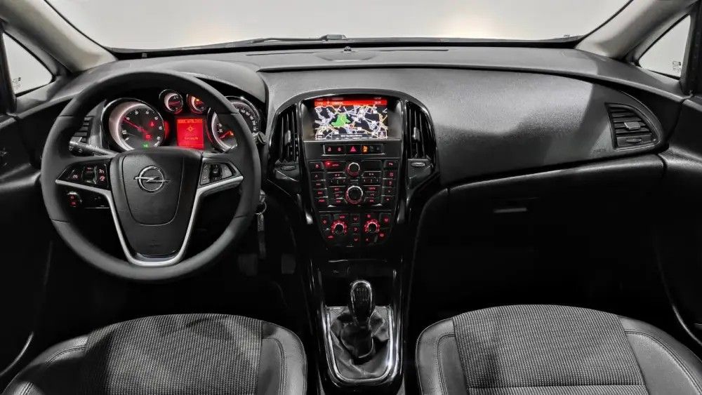 opel-astra-sport-tourer-2016-diesel-1598cc