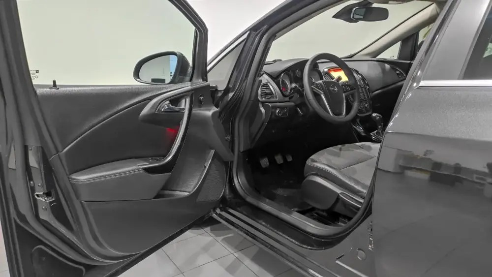 opel-astra-sport-tourer-2016-diesel-1598cc