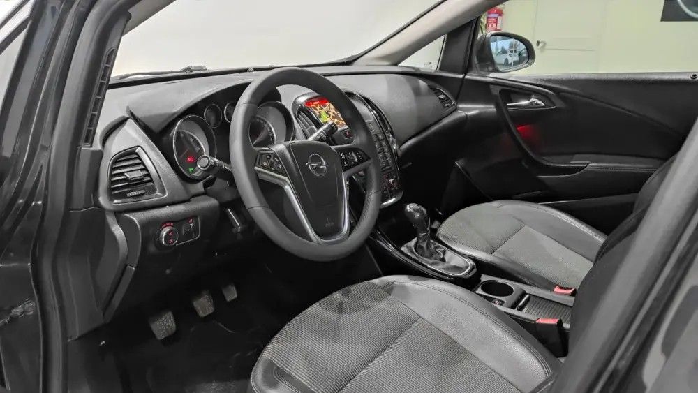 opel-astra-sport-tourer-2016-diesel-1598cc