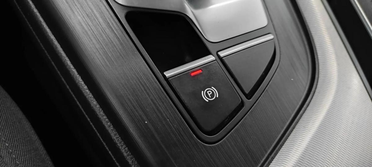 audi-a4-avant-2017-diesel-1968cc