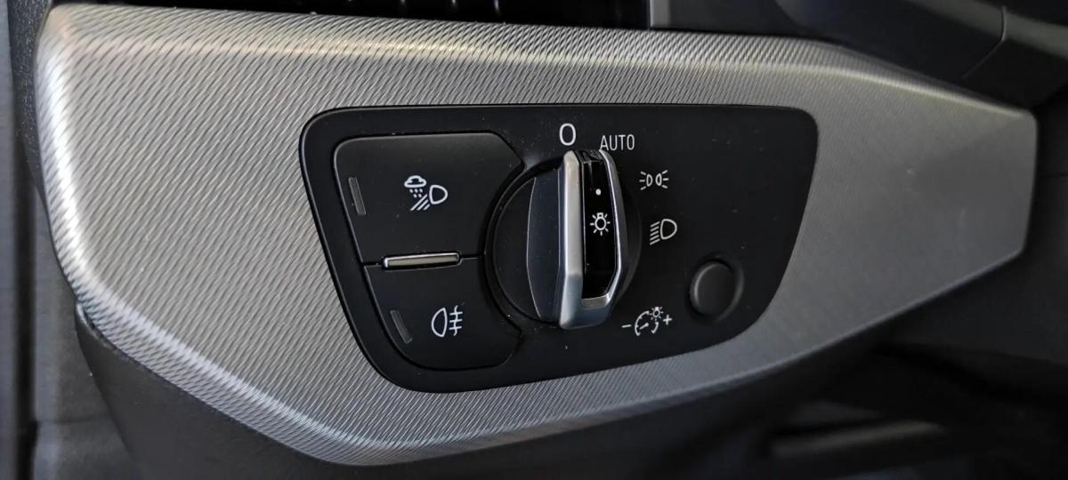 audi-a4-avant-2017-diesel-1968cc