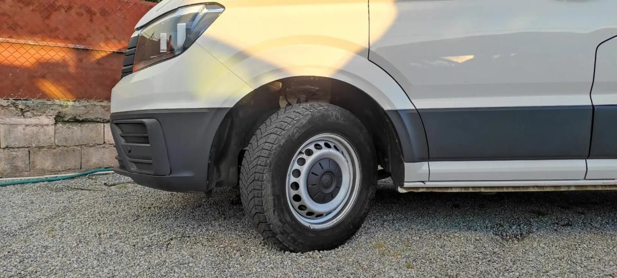 volkswagen-crafter-2022-diesel-1968cc