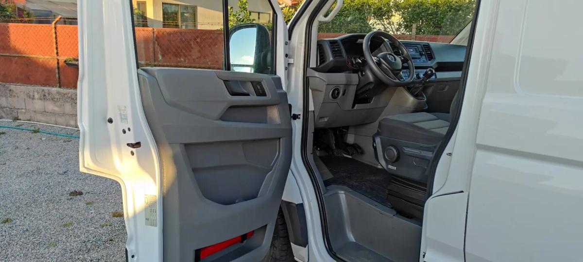 volkswagen-crafter-2022-diesel-1968cc