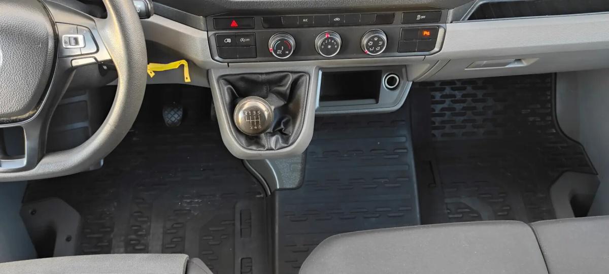 volkswagen-crafter-2022-diesel-1968cc