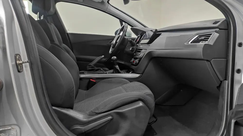peugeot-508-2012-diesel-1560cc