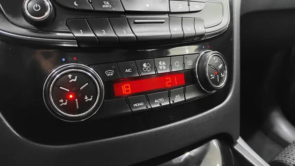 peugeot-508-2012-diesel-1560cc