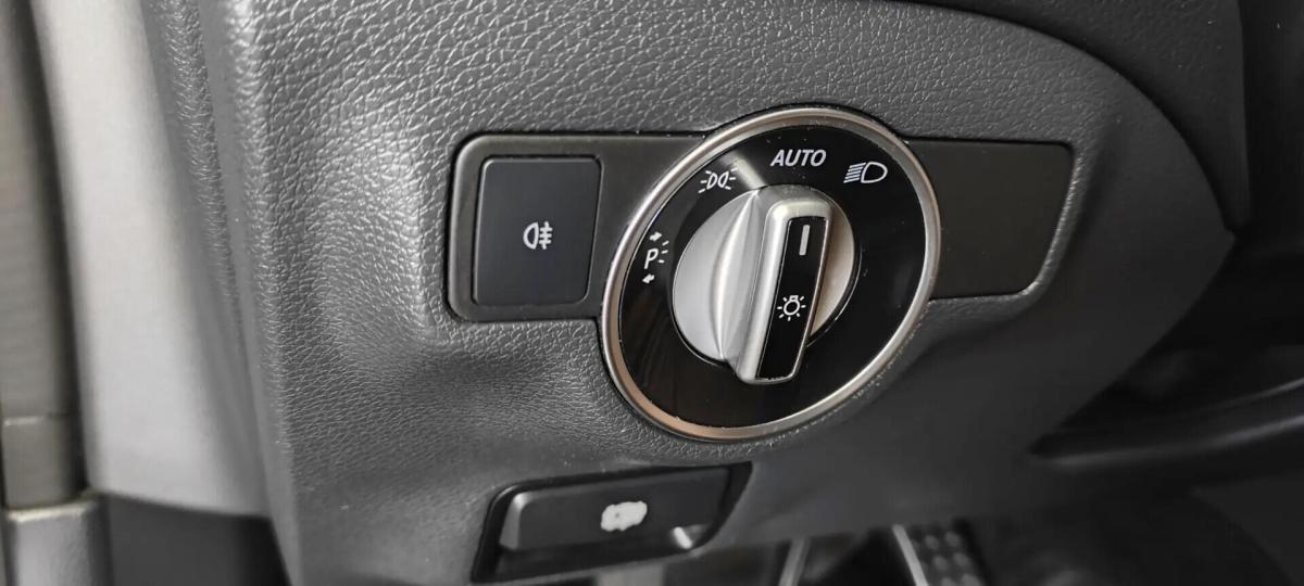 mercedes-benz-cla-180-d-2018-diesel-1461cc