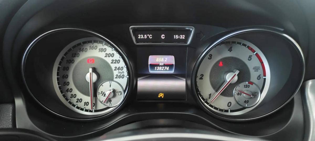 mercedes-benz-cla-180-2015-diesel-1461cc
