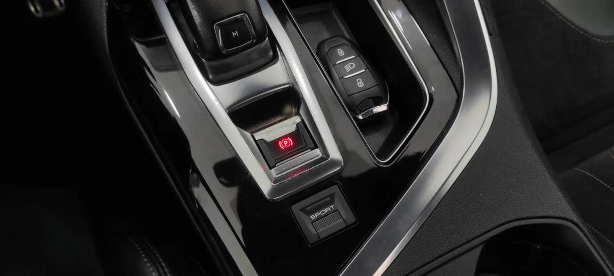 peugeot-3008-2017-diesel-1997cc