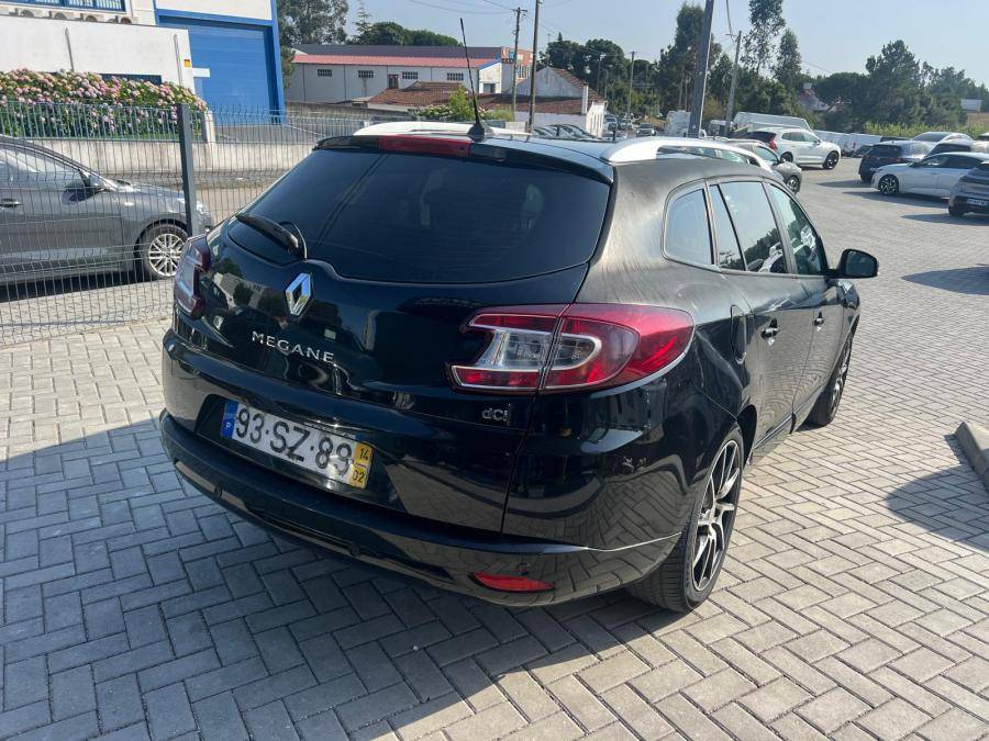 renault-megane-sport-tourer-2014-diesel-1461cc