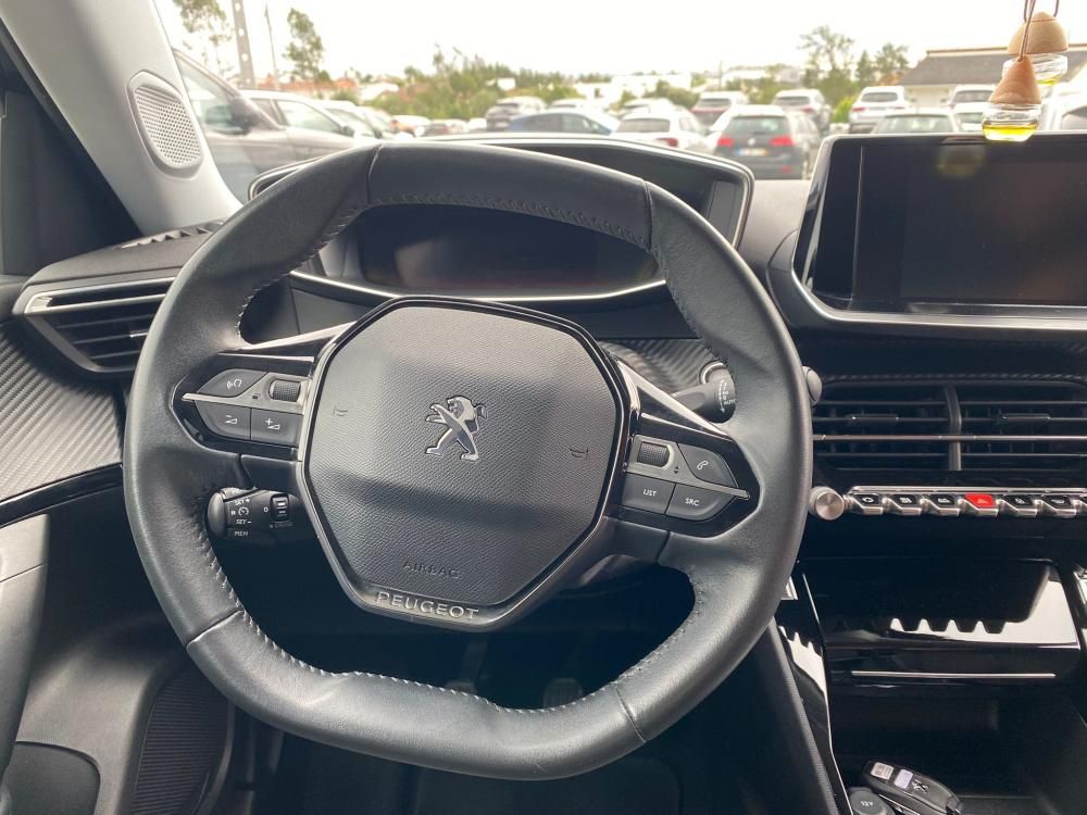 peugeot-2008-2022-diesel-1499cc