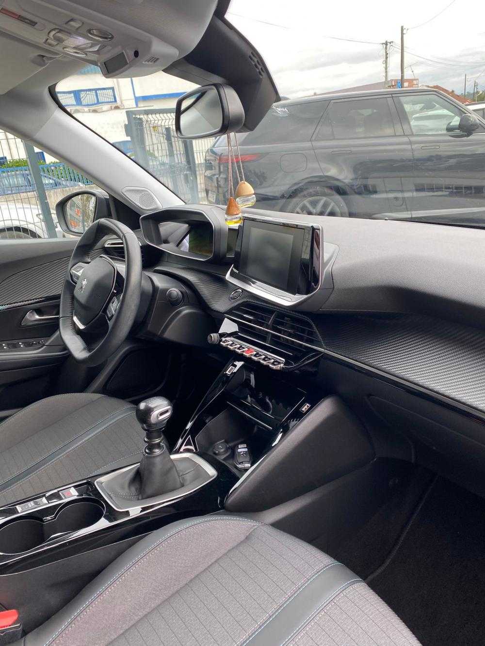 peugeot-2008-2022-diesel-1499cc