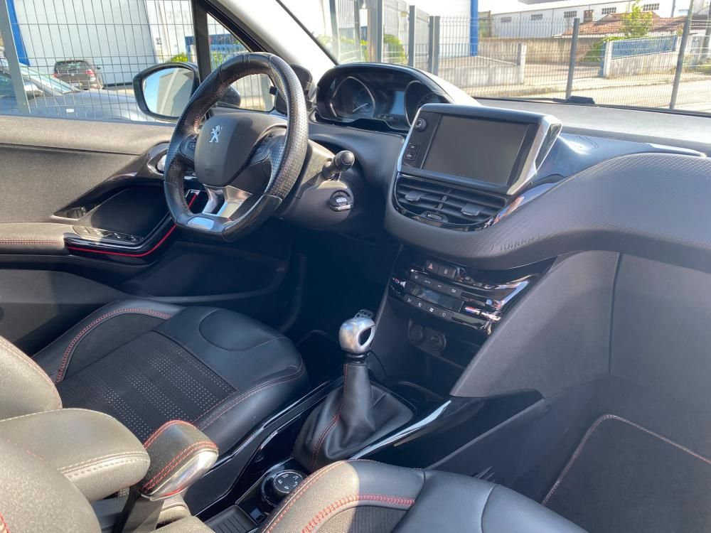 peugeot-2008-2017-gasolina-1199cc