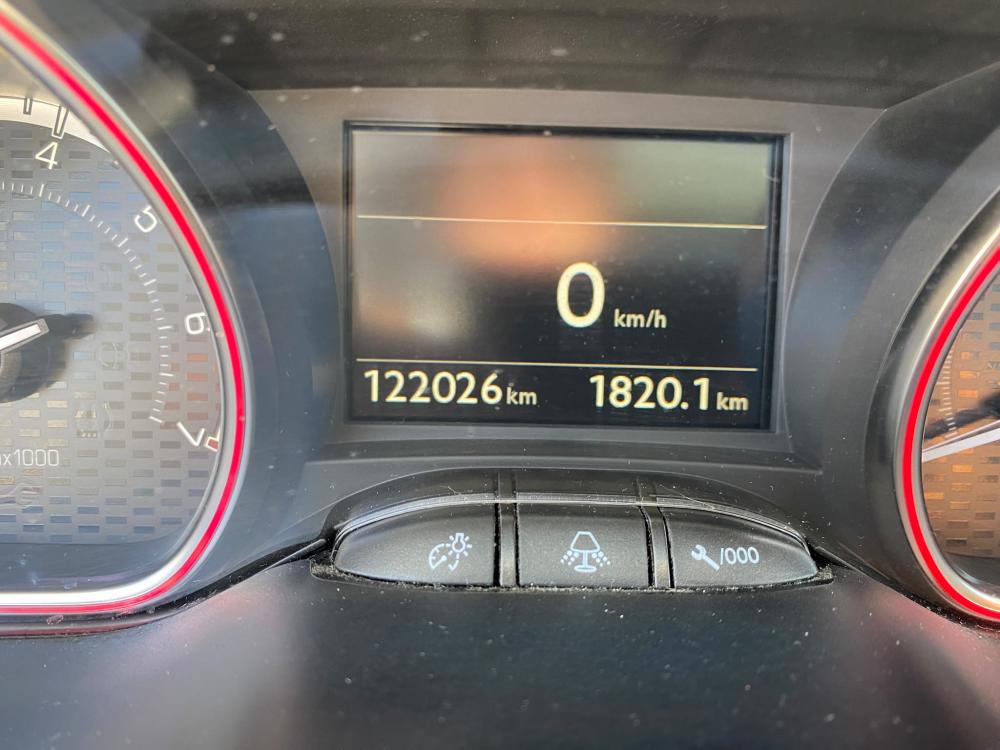peugeot-2008-2017-gasolina-1199cc