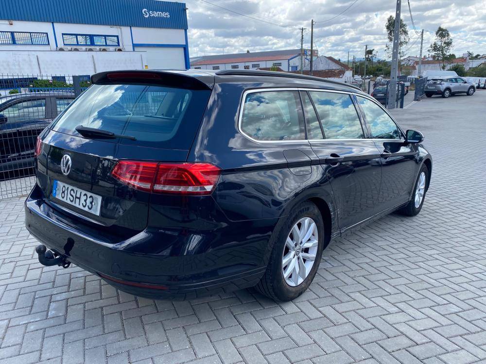volkswagen-passat-variant-2016-diesel-1598cc