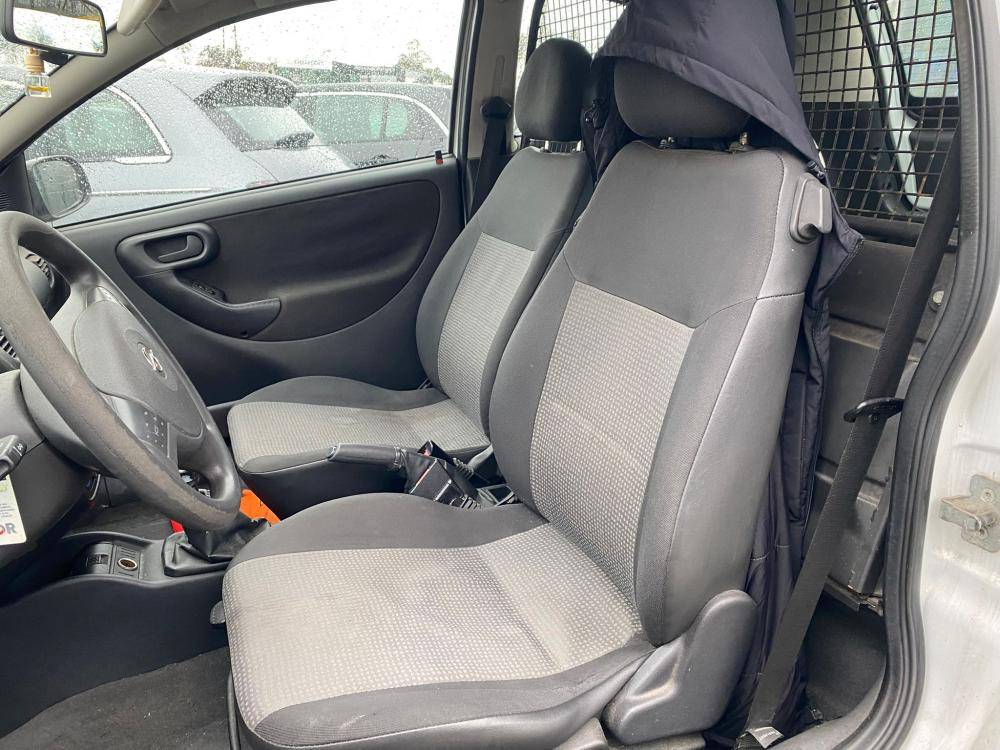 opel-corsa-2006-diesel-0cc