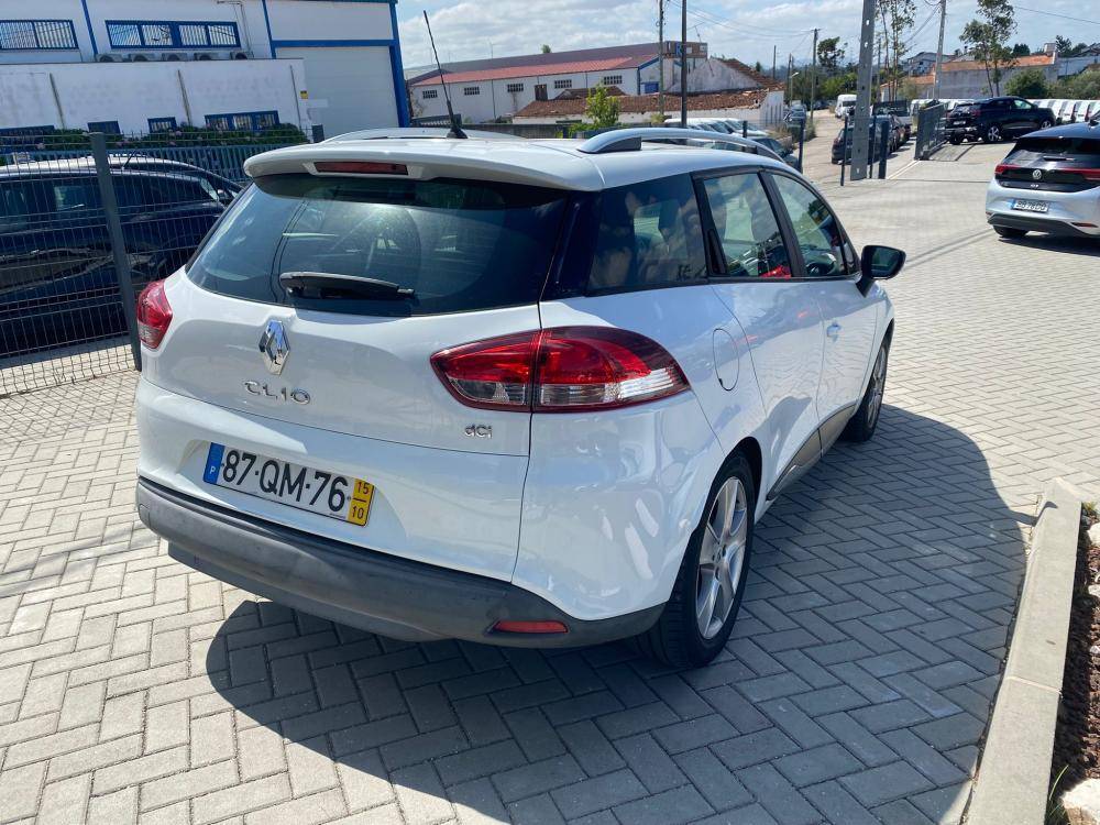 renault-clio-sport-tourer-2015-diesel-1461cc