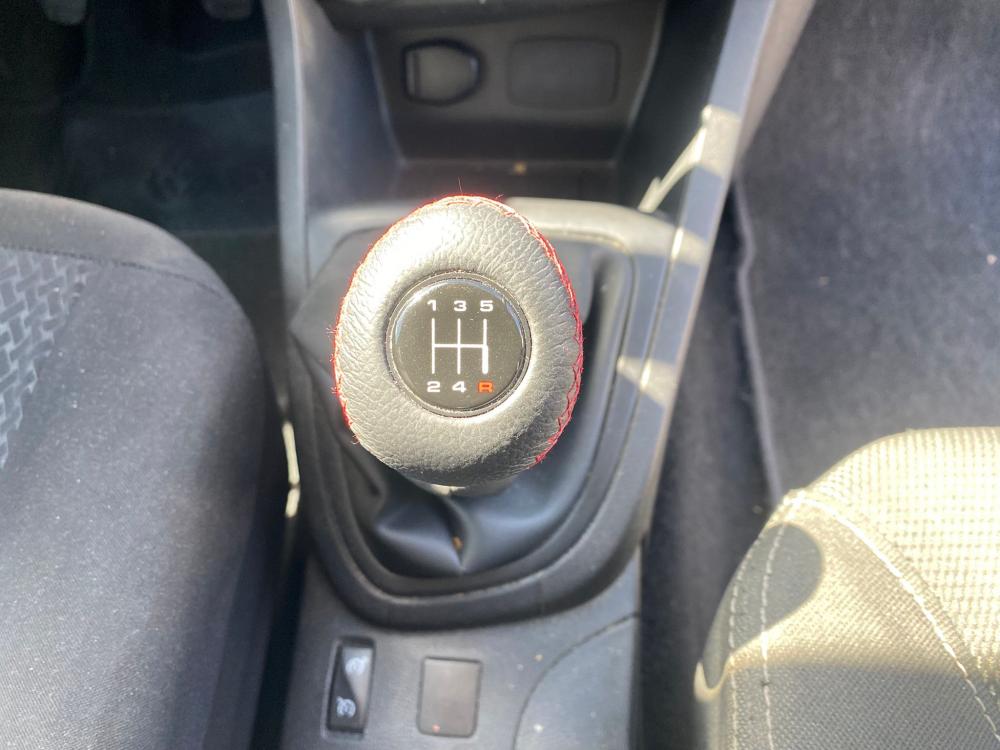 renault-clio-sport-tourer-2015-diesel-1461cc