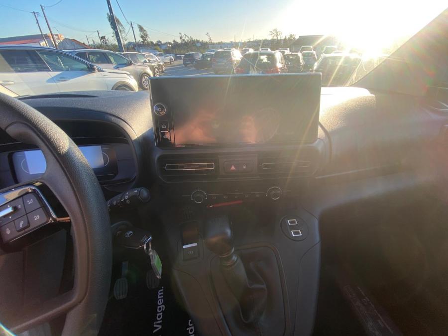 citroen-berlingo-2025-diesel-1499cc