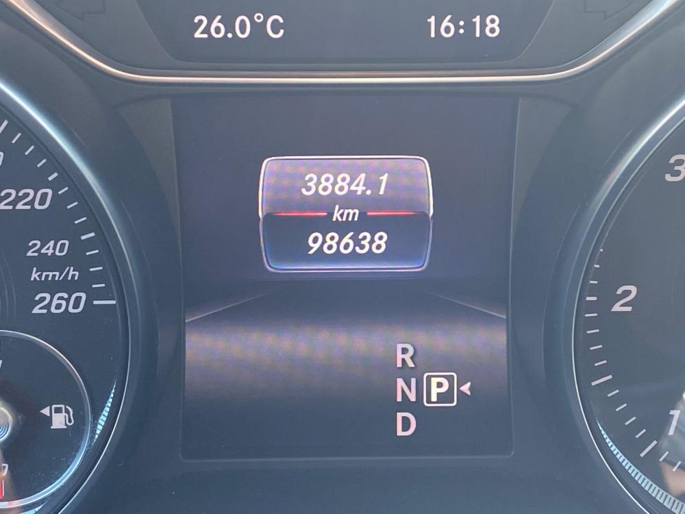 mercedes-benz-gla-2018-diesel-2143cc
