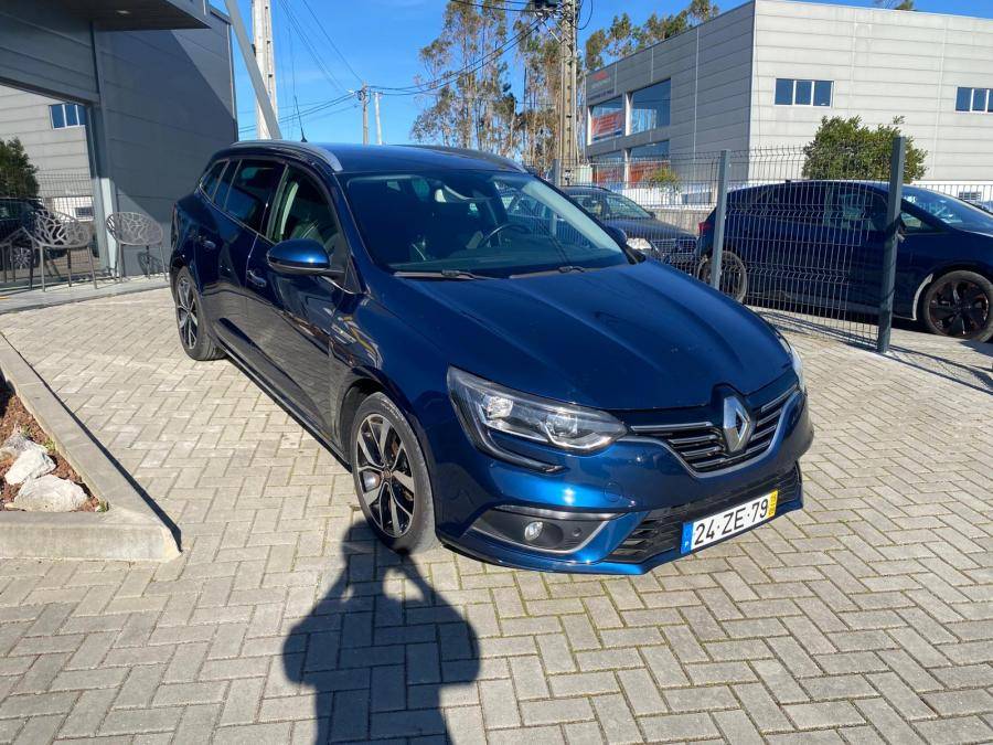 renault-megane-sport-tourer-2019-diesel-1461cc