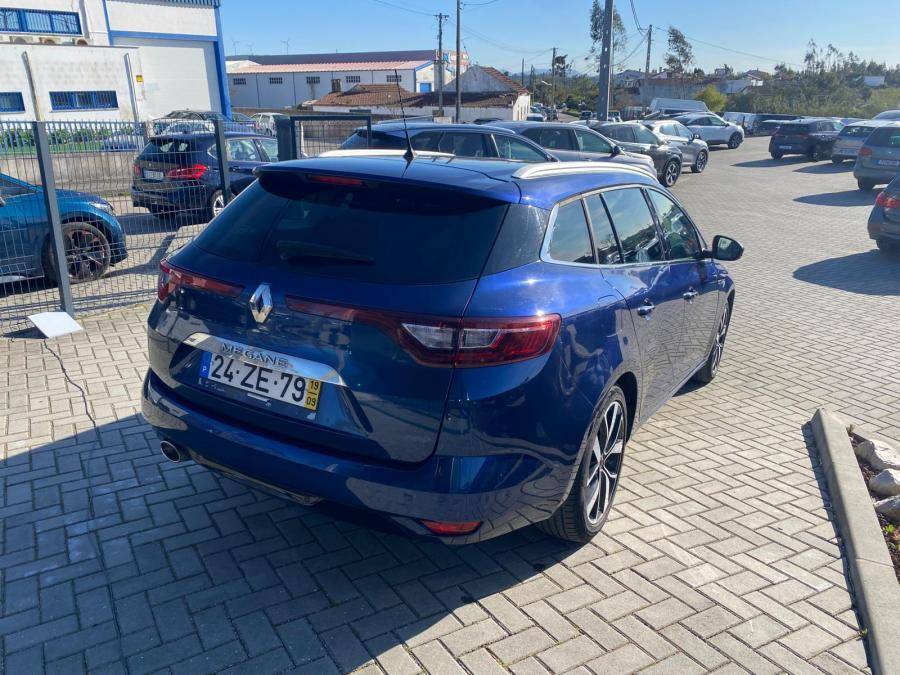 renault-megane-sport-tourer-2019-diesel-1461cc