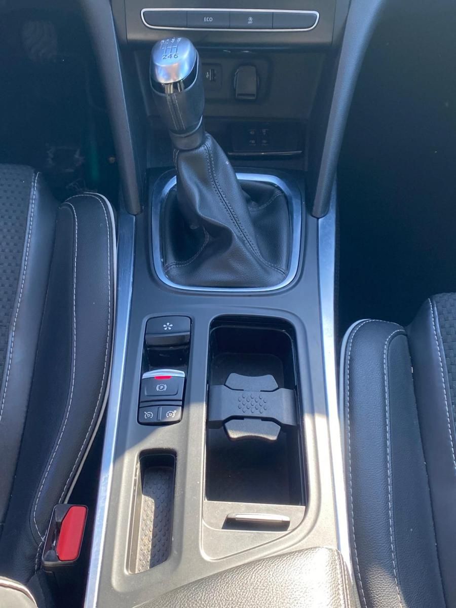 renault-megane-sport-tourer-2019-diesel-1461cc