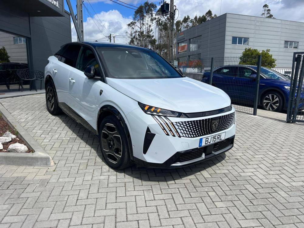 peugeot-e-3008-2024-eletrico-0cc