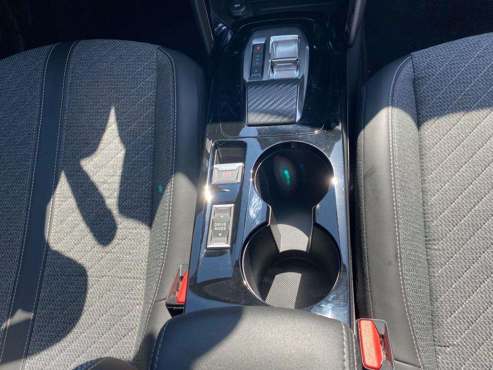 peugeot-e-208-2024-eletrico-0cc
