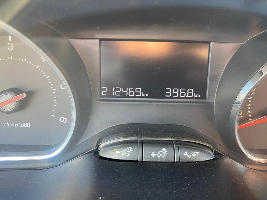 peugeot-208-2014-diesel-1398cc