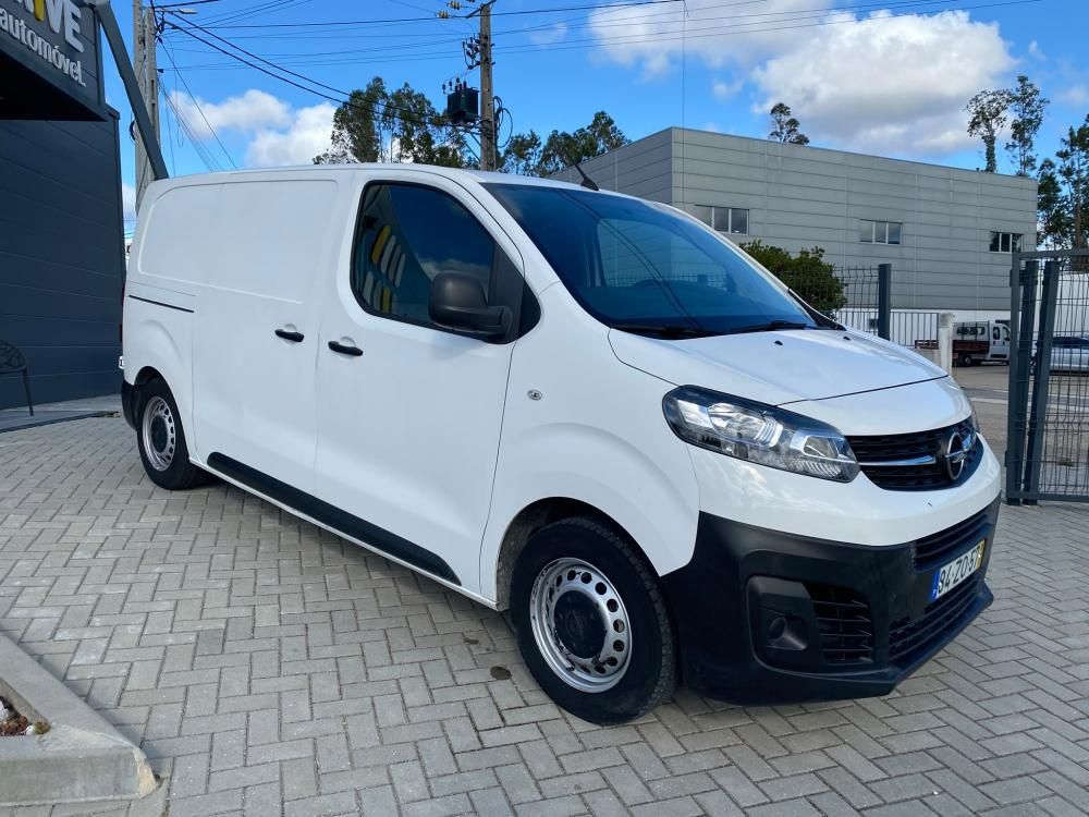 opel-vivaro-2019-diesel-1499cc