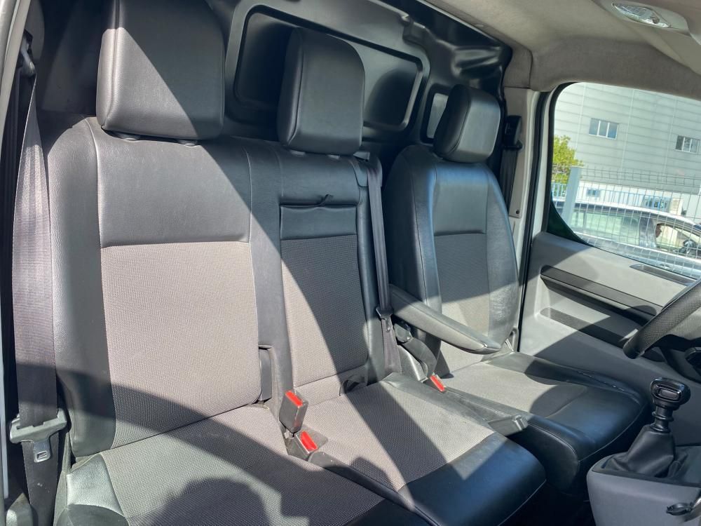 opel-vivaro-2019-diesel-1499cc