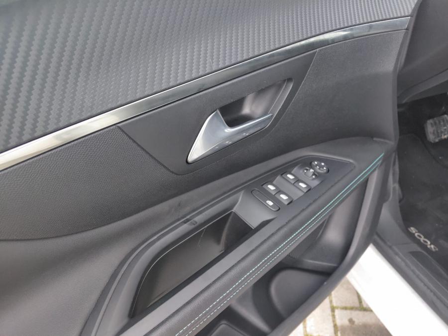 peugeot-5008-2024-gasolina-1199cc