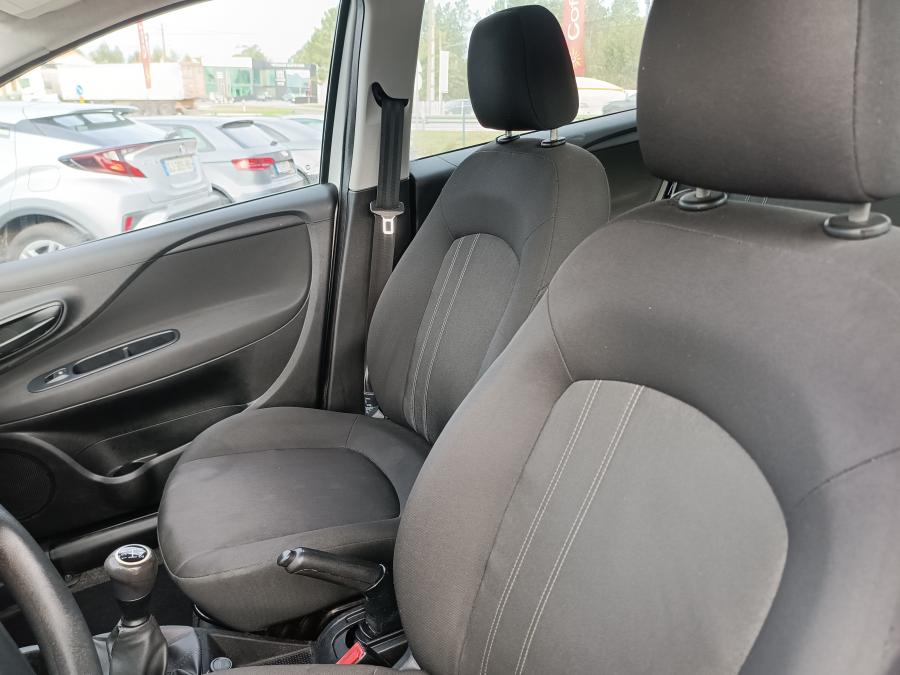 fiat-punto-2017-diesel-1248cc